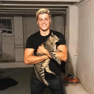 Meet your Posher, Jake